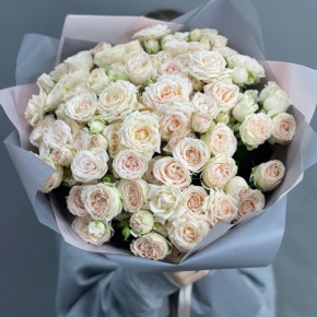 Букет "Кремовый микс" из 25 кустовых роз (50 см) в Электростали