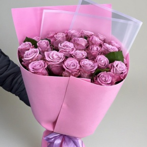 Букет из 25 тепличных лиловых роз Меритим в Электростали