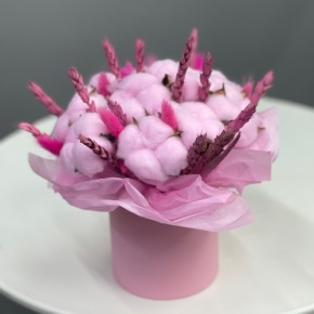 Композиция в шляпной коробке мини из хлопка, пшеницы и лагуруса в Электростали