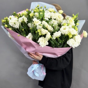 Букет "Изысканность" из 31 белой эустомы в Электростали