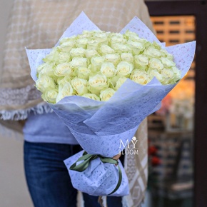 51 белая роза (40 см) в Электростали