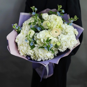 Букет из Голландских гортензий и ранункулюсов в Электростали