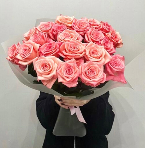 Букет из 21 розовой розы (50 см) в Электростали