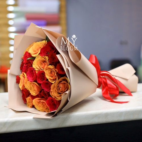 Букет 25 роз микс (50 см) в Электростали